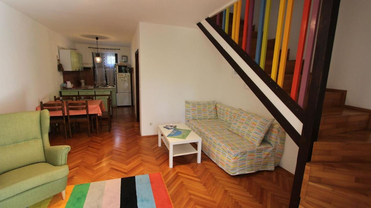 Apartment Gita Malinska Exteriör bild