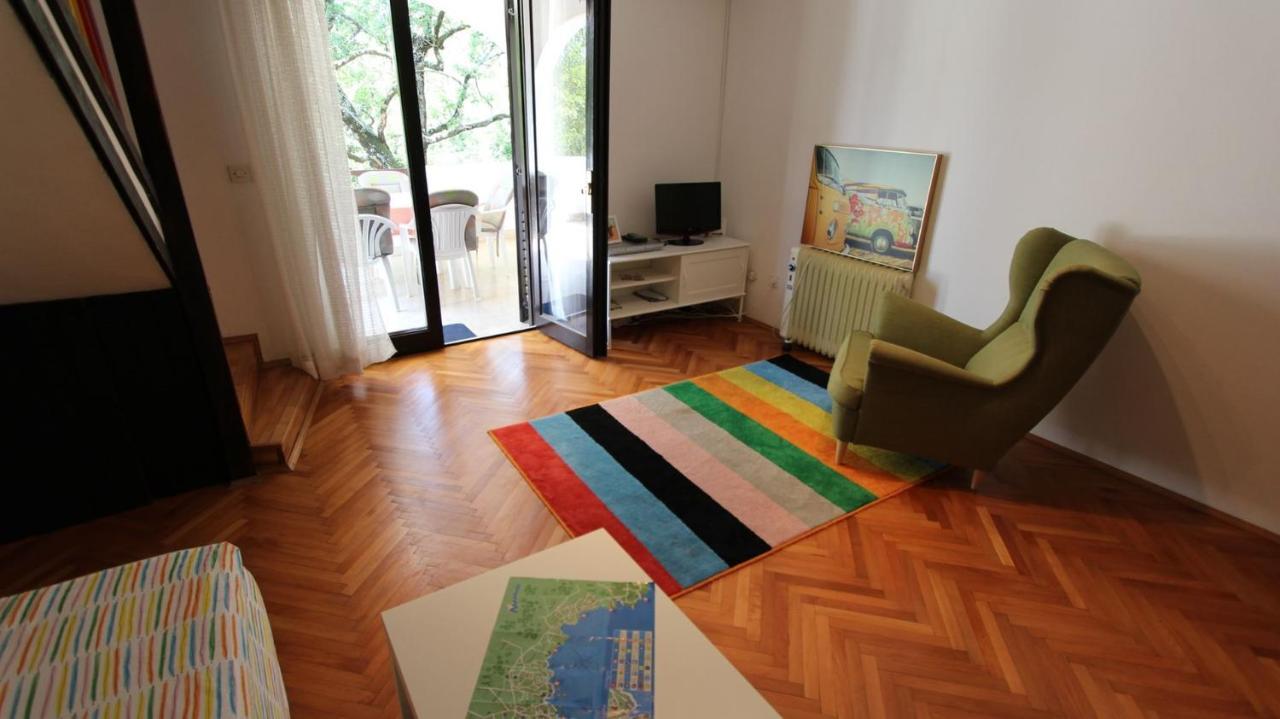 Apartment Gita Malinska Exteriör bild